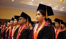 773 Wisudawan Universitas Bakrie Diharapkan Bisa Bersinergi untuk Indonesia - JPNN.com