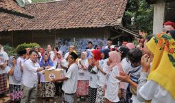 Warga Lebak Antusias Menerima Bantuan Sumur Bor dari Sukarelawan Gardu Ganjar - JPNN.com