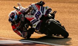 Nekat & Menggila, Jorge Martin Juara Sprint MotoGP Valencia - JPNN.com