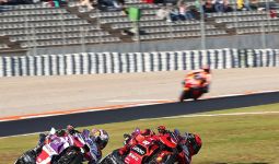 MotoGP Valencia: Komentar Pecco soal Drama Kucing & Tikus saat Practice - JPNN.com
