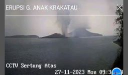 Gunung Anak Krakatau kembali Erupsi - JPNN.com