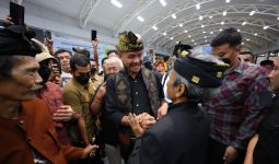 Ganjar Disambut Meriah Tokoh Adat & Warga Lombok, Selamat Datang di Pulau Seribu Masjid - JPNN.com