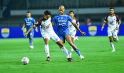Skor Akhir Persib vs PSM Imbang 0-0, Maung Tak Bertaring di Depan Bobotoh - JPNN.com