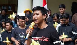 Gielbran Juluki Jokowi Alumnus UGM Paling Memalukan, Silakan Simak Alasannya - JPNN.com