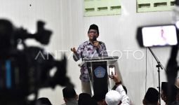 Tegaskan Politik Tidak Kotor, Mahfud Ajak Warga Pesantren Mencoblos - JPNN.com