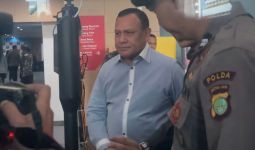 Firli Bahuri Bungkam Setelah 2 Jam Dicecar Dewas KPK - JPNN.com