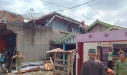 11 Rumah Warga Rejang Lebong Rusak Diterjang Angin Puting Beliung - JPNN.com