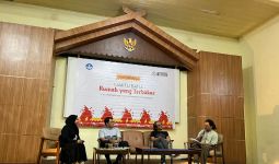 Kemendikbudristek Gelar Pertunjukan Silang Media 'Waktu Batu, Rumah yang Terbakar' di Makassar - JPNN.com