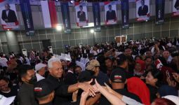 Hasto Ungkap Ganjar Rajin Blusukan sedangkan Prabowo Cuma Berjoget - JPNN.com