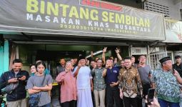 Mahfud Sarapan Bersama WNI di Malaysia, Santap Masakan Khas Nusantara - JPNN.com
