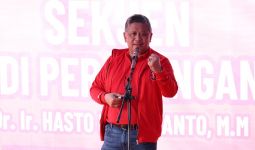 Baliho Ganjar - Mahfud MD Tak Semasif Kandidat Lain, KTP Sakti Jadi Pengganti - JPNN.com