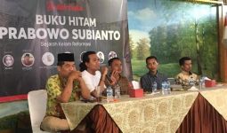 Aktivis Mahasiswa di Serang Bedah Buku Hitam Prabowo - JPNN.com