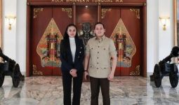 Blak-blakan, Nikita Mirzani Mengaku Dua Kali Mendapat Kekerasan dari Ajudan Prabowo - JPNN.com