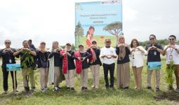 Selamatkan Bumi, Program Bakti Srikandi TASPEN Hadir di Kupang - JPNN.com