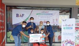 BAF Ajak 300 Anak Yatim Piatu di 9 Kota Berbelanja Bersama - JPNN.com