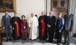 Megawati dan Paus Fransiskus Bertemu di Vatikan, Bahas Perdamaian Dunia hingga Perubahan Iklim - JPNN.com