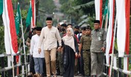 Siti Atikoh Langsung Laporan kepada Ganjar Setelah Dengarkan Keluhan Rakyat - JPNN.com