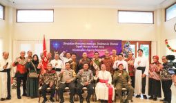 Kunjungi Keuskupan Agung Semarang, Pj Gubernur Jateng Nana Sudjana Sampaikan Pesan Damai dan Kasih - JPNN.com