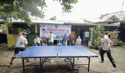 Warga Tangsel Antusias Menyambut Bantuan Alat Tenis Meja dari Gardu Ganjar - JPNN.com