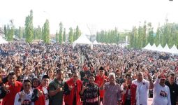 Pesta Rakyat Ganjar Mahfud yang Digelar SAGA di Kendal Meriah, Pendukung Paslon 03 Membeludak - JPNN.com