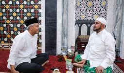 Habib Syech Sempat Geregetan sama Ganjar, Lalu Berpelukan - JPNN.com