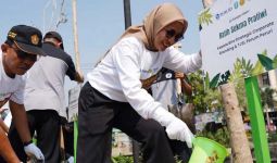 Peringati Hari Bela Negara, Peruri Tanam 500 Pohon di Jawa Timur - JPNN.com