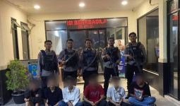 Anak Buah AKBP Hari Tangkap 6 Remaja Bersenjata Tajam yang Akan Tawuran - JPNN.com