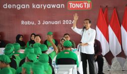 Di Pabrik Tong Tji Tea, Jokowi Bercerita Minum Teh Bareng Presiden Korsel di Mal - JPNN.com