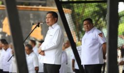 Bodewin Mengingatkan ASN Pemkot Ambon Bijak Bermedsos Menjelang Pemilu - JPNN.com