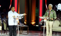 Nilai Prabowo dalam Debat Capres Hanya 4,5, Ganjar di Atas 8 - JPNN.com