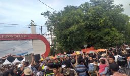 Petani Banyumas Tegaskan Tak Ada Kericuhan Saat Kunjungan Jokowi di GOR Satria - JPNN.com