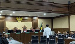 Hakim Vonis Rafael Alun 14 Tahun dan Wajib Bayar Rp10 Miliar - JPNN.com