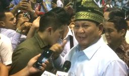 Tak Pandai Omon-Omon Kosong, Prabowo Ucap 'Emang Gue Pikirin' untuk Penilaian Anies - JPNN.com