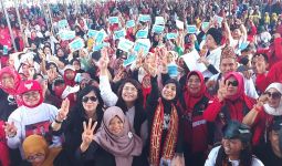 Siti Atikoh Datang, Relawan Wanita Tani Dideklarasikan agar Ganjar-Mahfud Menang - JPNN.com