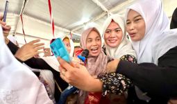 Kunjungi Ponpes di Palembang, Atikoh Ganjar Bicara Santripreneur, Lalu Pimpin Selawatan - JPNN.com