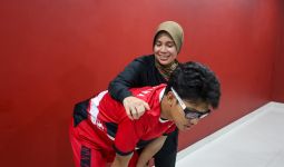 Alam Ganjar Menang Tanding Badminton Setelah Dipijat Ibu Atikoh - JPNN.com