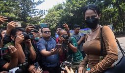 3 Berita Artis Terheboh: Siskaeee Ditangkap Polisi, Ivan Gunawan Tinggalkan Indonesia - JPNN.com