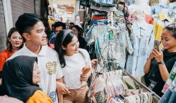 Kaesang Blusukan di Pasar Beringharjo, Warga Heboh: Ada Gibran! - JPNN.com