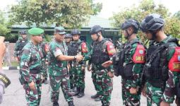 Korem 121/ABW Menyiapkan Prajurit untuk Penugasan ke Papua, Begini Pesan Brigjen TNI Luqman Arief - JPNN.com