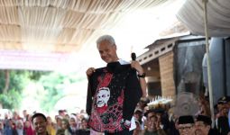 Pelaku UMKM Minta Ganjar Membatasi Impor Batik Terutama dari China - JPNN.com