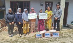 PNM Peduli Kirimkan Bantuan untuk Nasabah Mekaar Korban Longsor Banjarnegara - JPNN.com