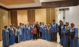 15 Jemaah Umrah Gratis Bareng ART Kembali ke Sulteng, Mereka Terkesan - JPNN.com