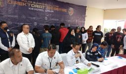 2 Remaja Putri di Palembang Duel Berdarah Pakai Sajam, Wasitnya Pegang Senpi, Ngeri - JPNN.com