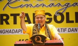 Airlangga Ingatkan Kader Golkar Kalbar Soal Pemenangan Prabowo-Gibran - JPNN.com