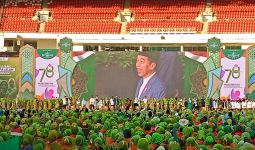 Presiden Jokowi Hadiri Harlah ke-78 Muslimat NU di GBK, Ini Sosok yang Menyambut - JPNN.com