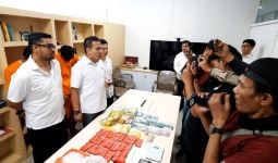 2 Pengedar Narkoba Jaringan Internasional Ditangkap Polda Riau, Lihat Barang Buktinya - JPNN.com