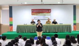 Ditresnarkoba Polda Riau Datangi SMA Santa Maria Pekanbaru, Ini Tujuannya - JPNN.com