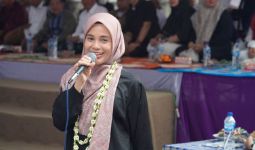 Bersilaturahmi ke Ponpes Gubug Al Munir, Atikoh Ganjar Didoakan Menjadi Ibu Negara - JPNN.com