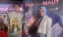 Bintangi Film Ipar Adalah Maut, Deva Mahenra Cerita Begini - JPNN.com