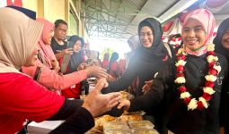 Bertemu Warga Jombang, Siti Atikoh Disebut Ibu Negara yang Cantik - JPNN.com
